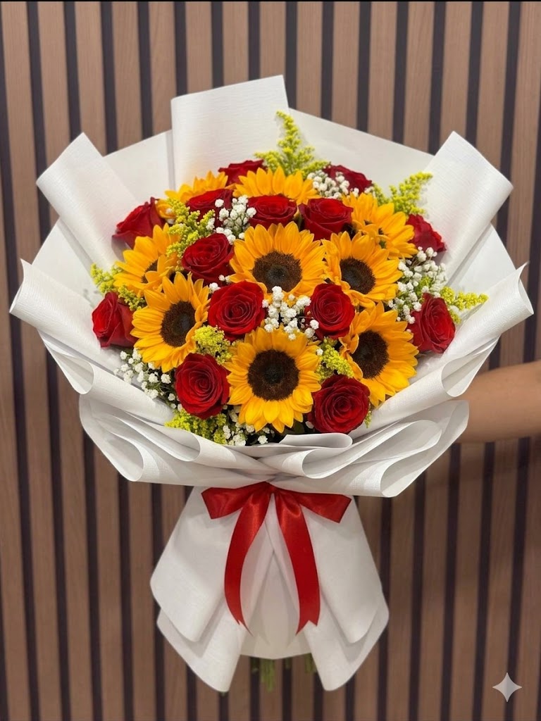 Buquê Grande Girassóis e Rosas Vermelhas — Dia das Mães